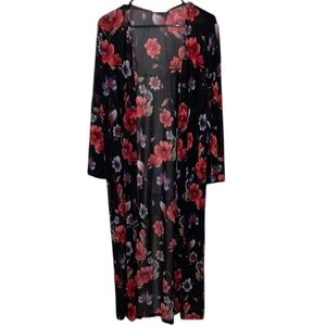 TWELVE MONTHS ROSE FLORAL KIMONO